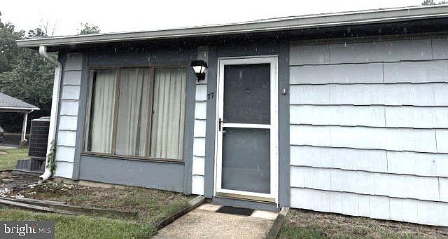 1st image of 77 Cedarwood Ct