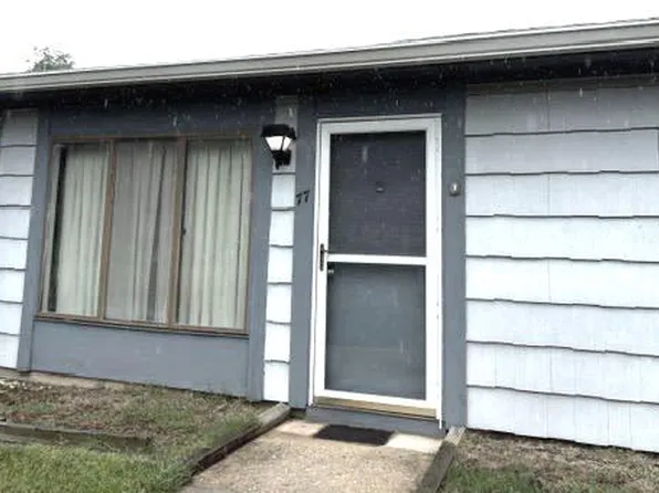 77 Cedarwood Ct, Paulsboro, NJ 08066