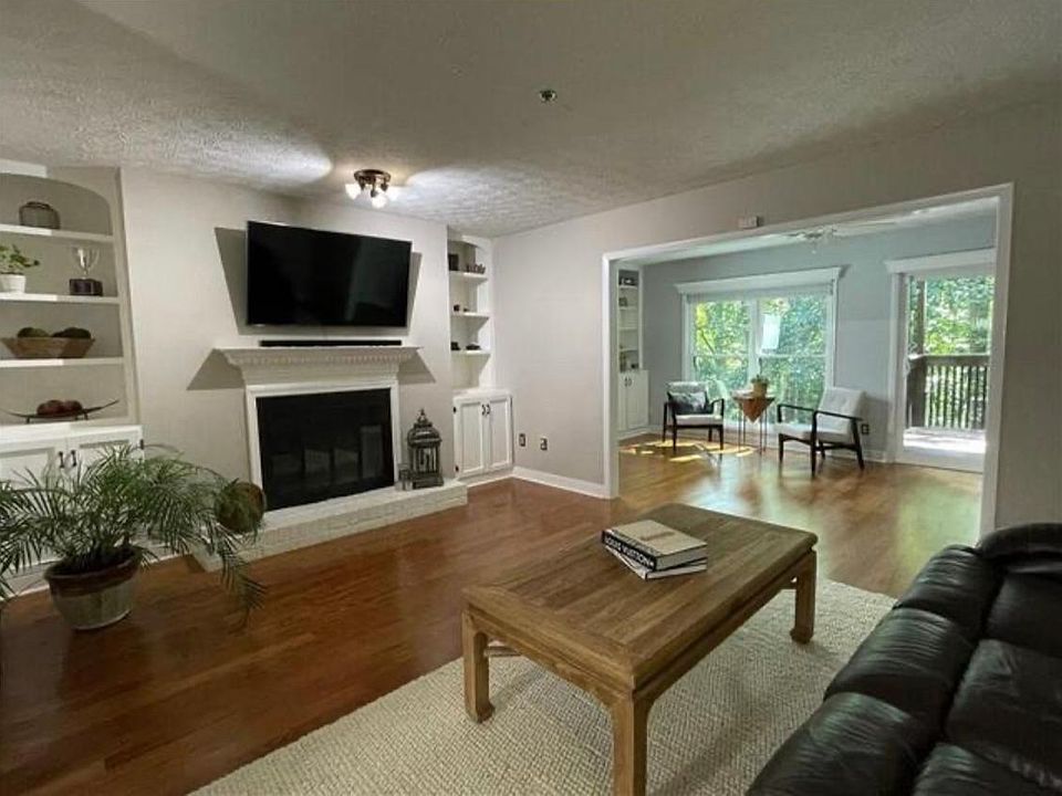 1st image of 2204 Cumberland Ct SE #2204