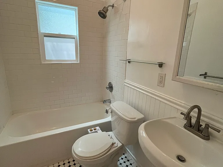 806 Tularosa Dr #11 — Photo 16
