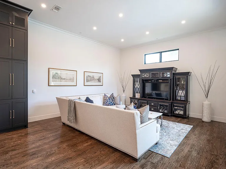 1824 Broken Bend Dr — Photo 15