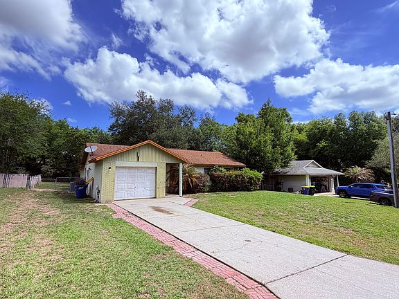 5th image of 104 E Osceola St