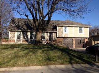 1600 SW 24th St, Blue Springs, MO 64015