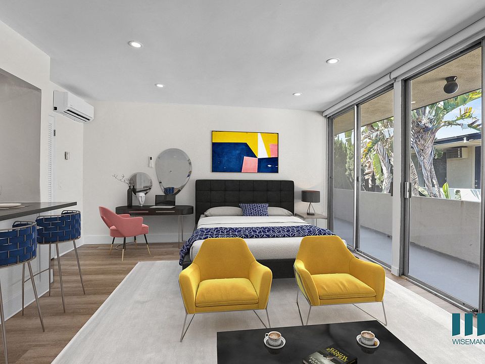 Studio with Floor to Ceiling windows