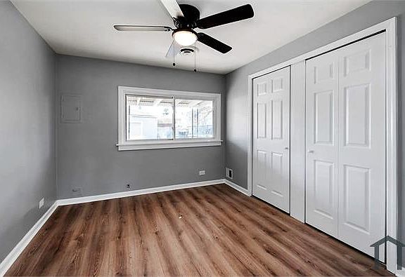3rd image of 13437 S Green Bay Ave