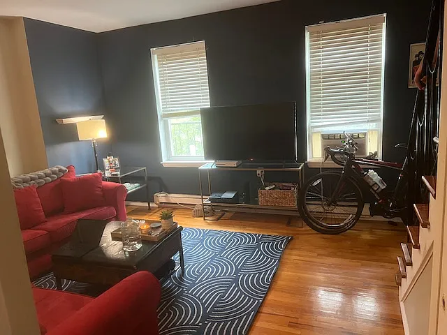 2 bed, 1.5 bath, 1015 sqft, $3,700 — Photo 1
