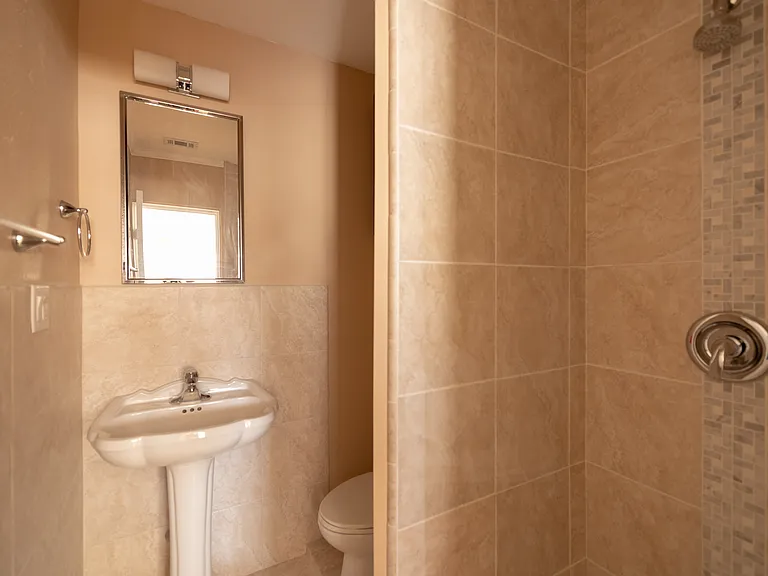 619 Guild Dr — Photo 4