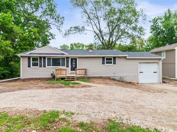 7104 E 67th St, Kansas City, MO 64133