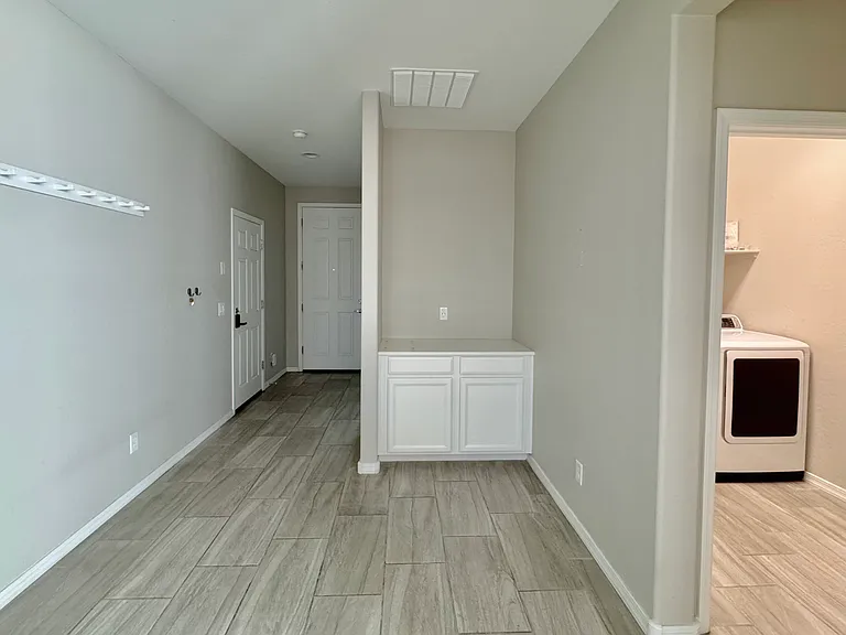 5313 W Leodra Ln — Photo 16