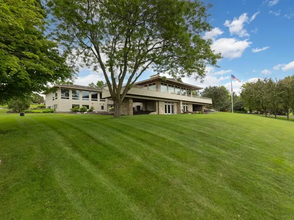 1492 Homestead Trl, Long Lake, MN 55356