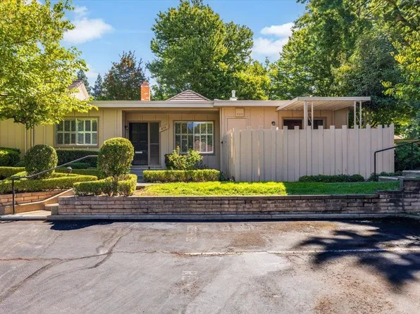 879 Commons Dr, Sacramento, CA 95825