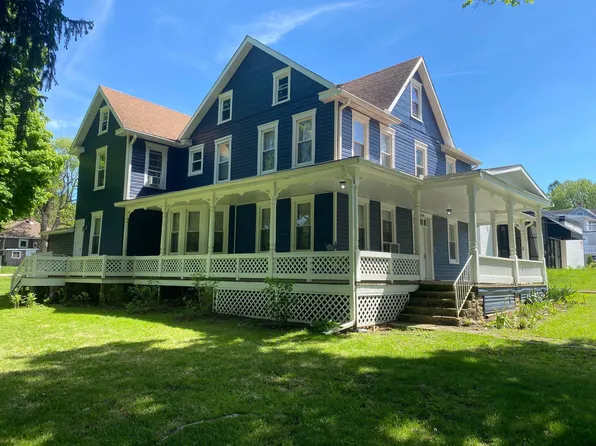 13580 Monterey Ln, Blue Ridge Summit, PA 17214