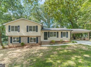 555 Birch Ln, Lawrenceville, GA 30044