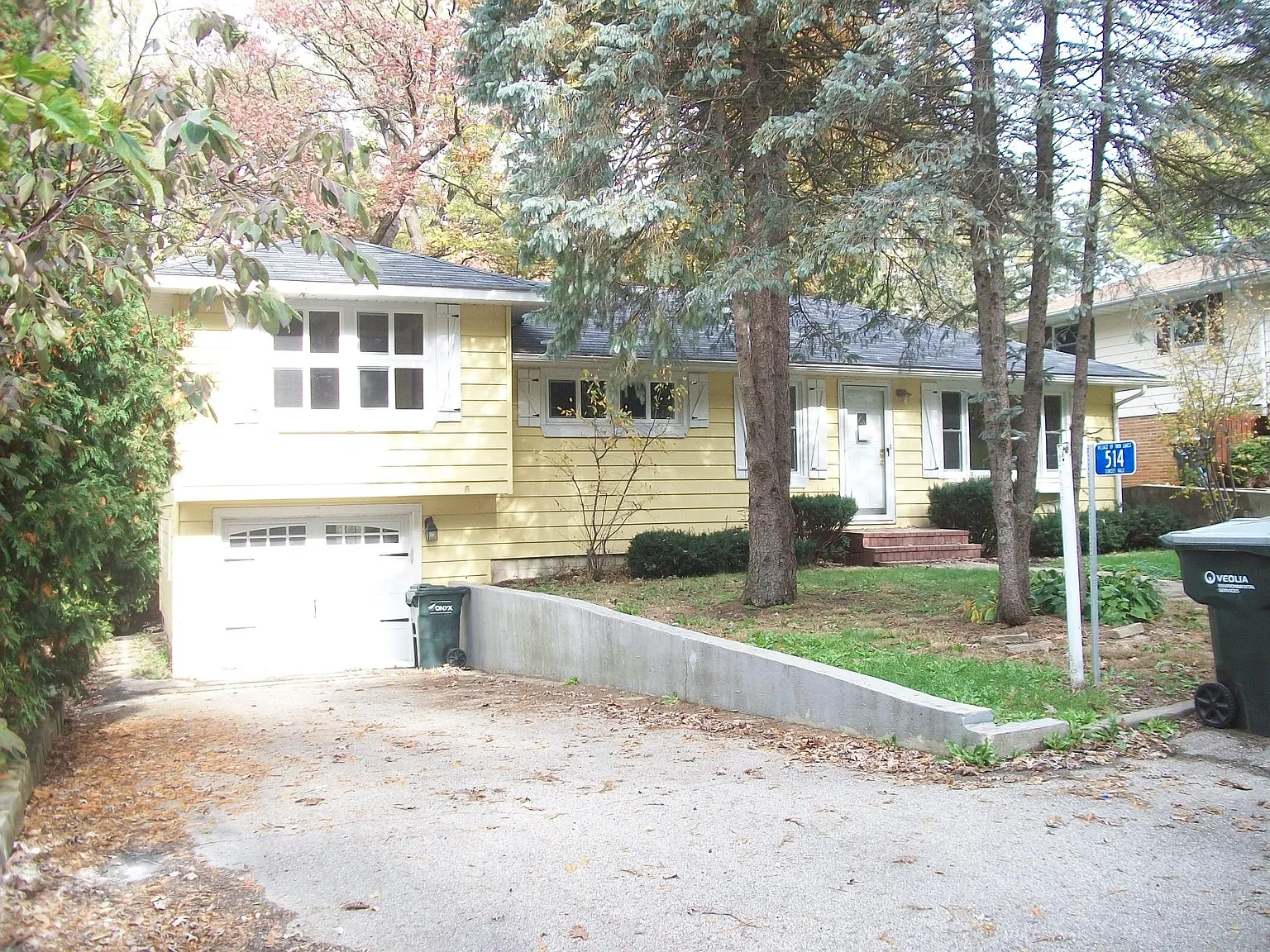 3 bed, 1204 sqft, $2,600 — Photo 1