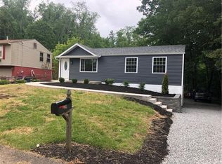 961 Key West Dr, Pittsburgh, PA 15239