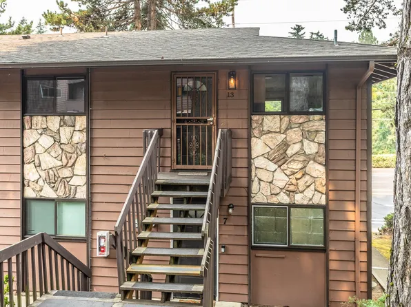 5005 SW Mitchell St #13, Portland, OR 97221