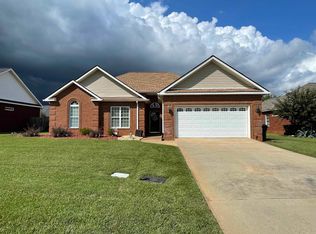 1105 Loudon Hill Dr, Warner Robins, GA 31088