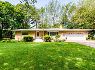 2334 Marral Dr, Benton Harbor, MI 49022