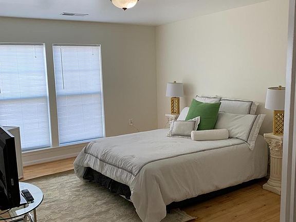 3rd image of 100 Watkins Pond Blvd #2404
