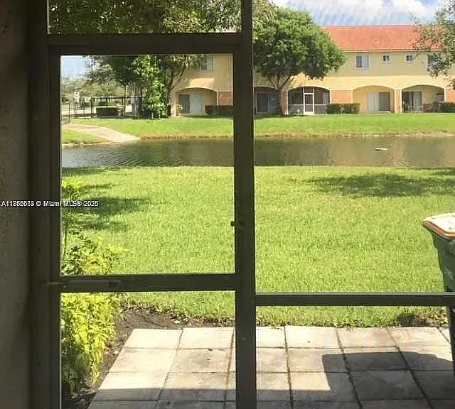 8066 Sanibel Dr — Photo 6