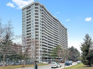 100 Quebec Ave W #1408, Toronto, ON