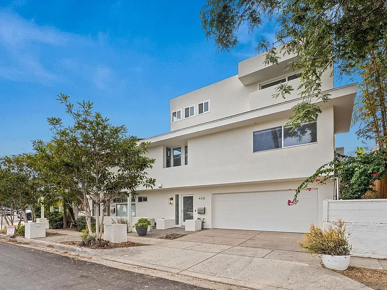 438 La Mesa Ave — Photo 11