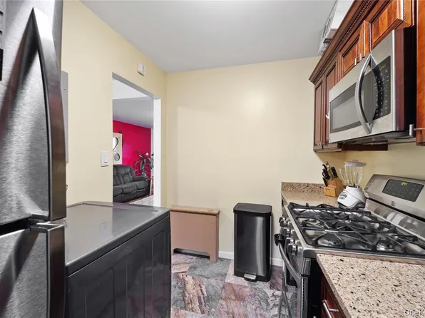 227-18 Hillside Avenue image 9 of 19