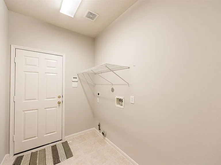 9934 Barr Lake Dr — Photo 16