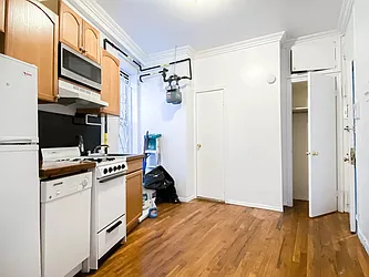 Rented by City Connections Realty