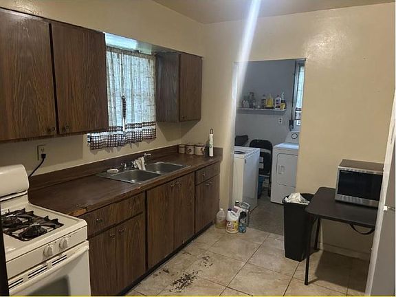 3rd image of 2380 NW 175th Street