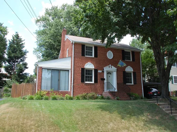6543 27th St N, Arlington, VA 22213