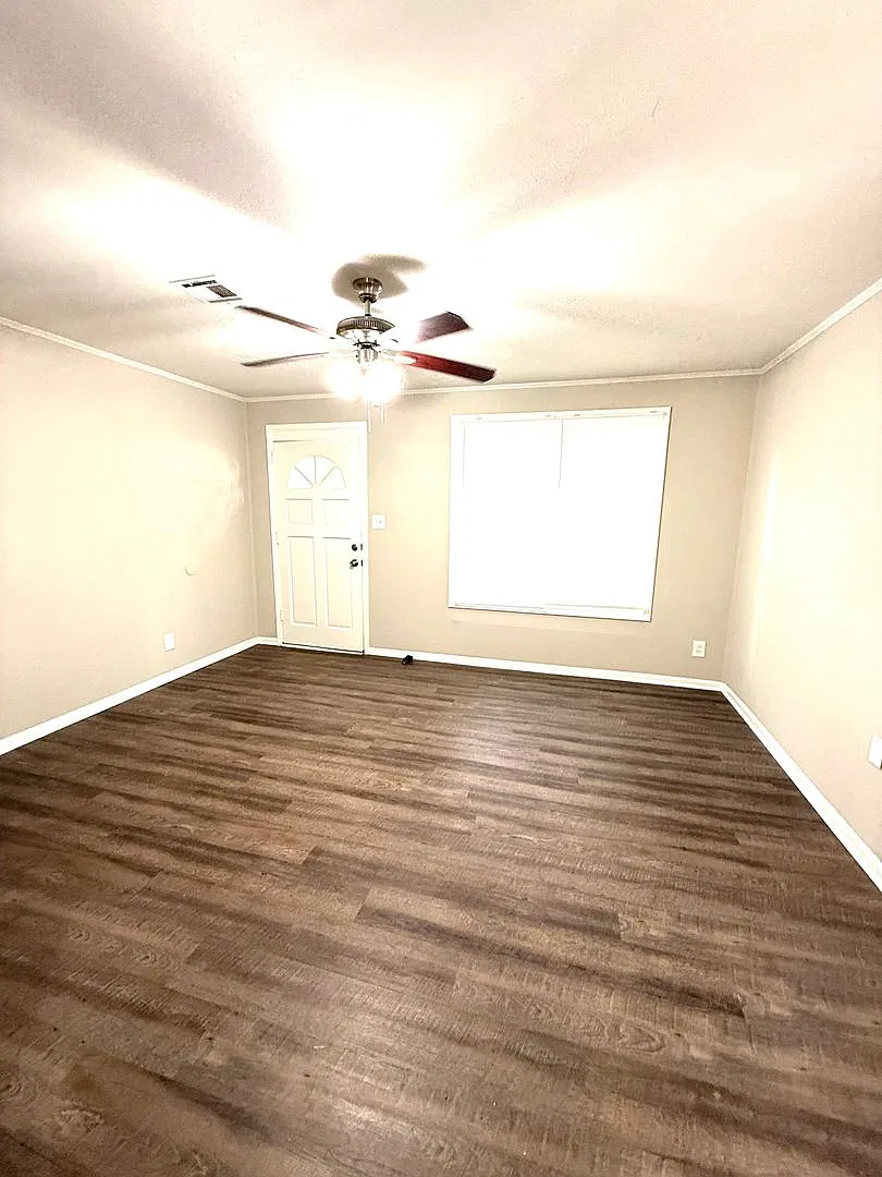 3 bed, 1.0 bath, 944 sqft, $999 — Photo 4