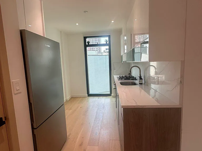 42-62 Hunter St #10A — Photo 4