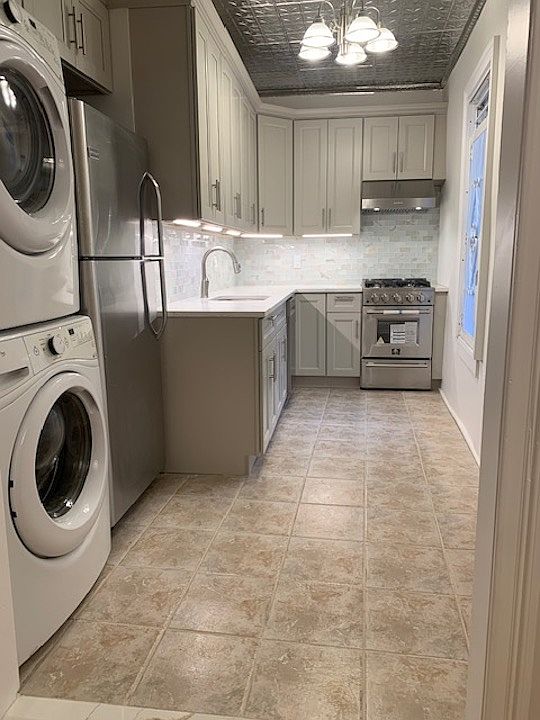 1st image of 81 Garfield Pl #3
