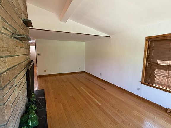 5th image of 3455 E Lunham Ave