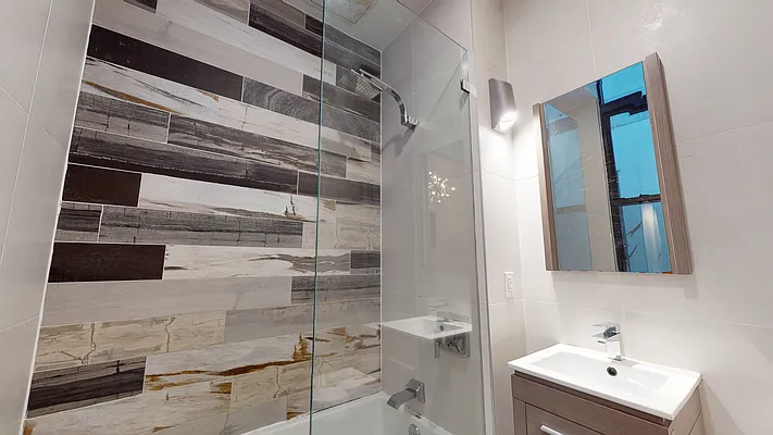 Rented by Arwell Realty | media 2