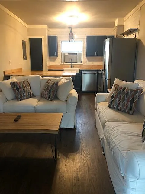 1 bed, 430 sqft, $1,700 — Photo 2