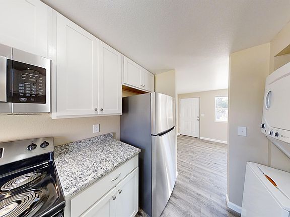 5th image of 2405 E Saint Vrain St #11091813