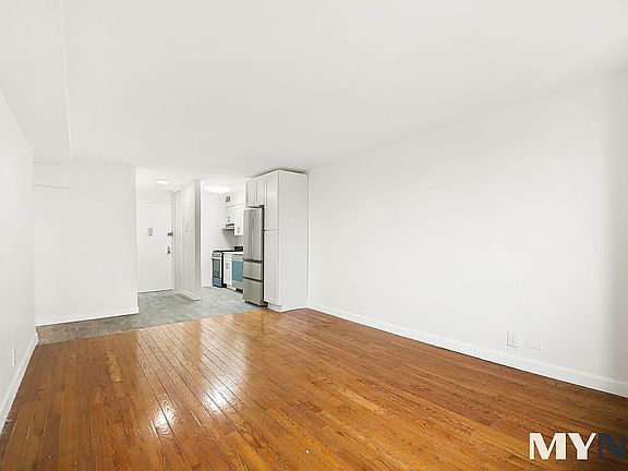 5th image of 195 Willoughby Ave APT 1708