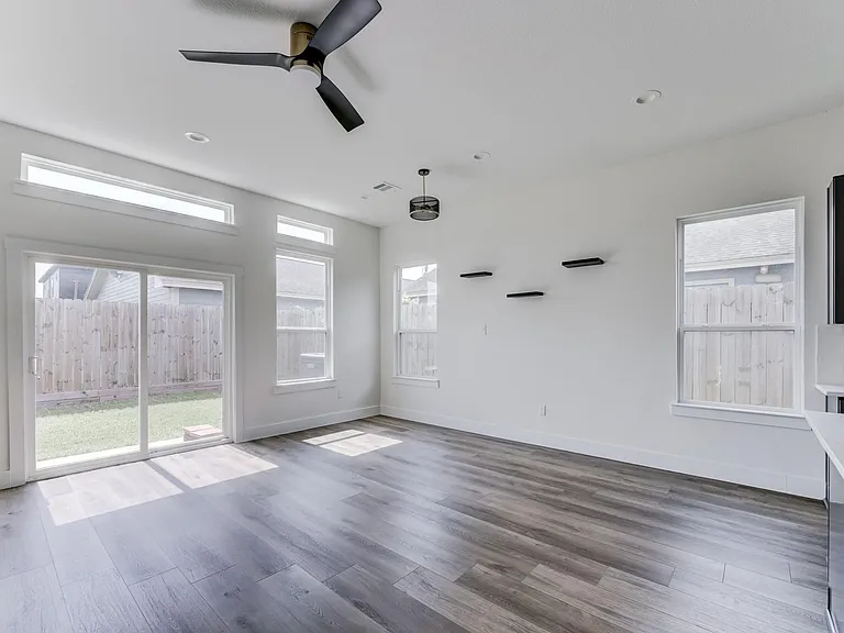 7117 Tierwester St — Photo 17