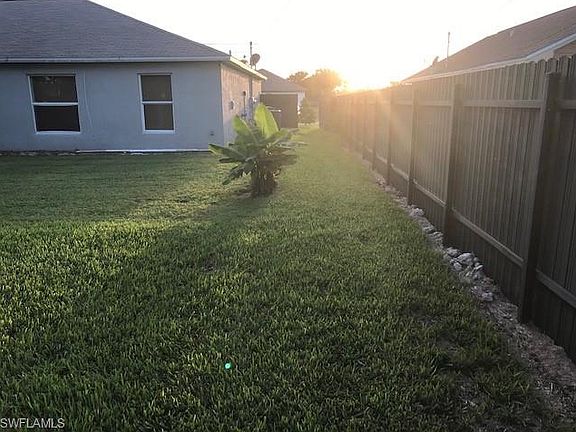 5th image of 119 NE 23rd Ave