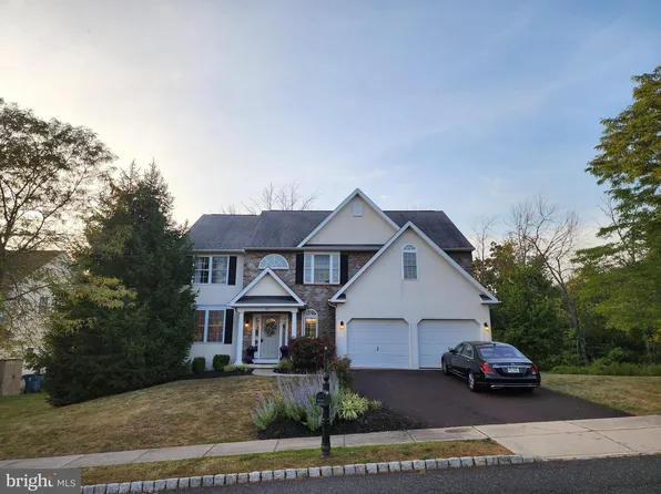 907 Mesa Ln, Collegeville, PA 19426