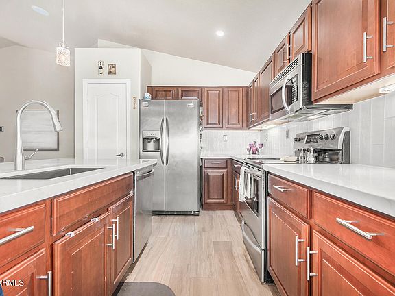 5th image of 26230 N HACKBERRY Drive
