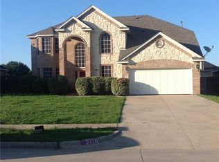 2110 Kingsley Dr, Mansfield, TX 76063