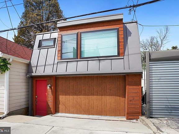 2nd image of 3520 S St NW