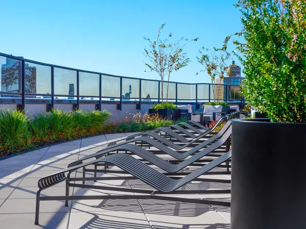 175 East 96th Street image 8 of 27