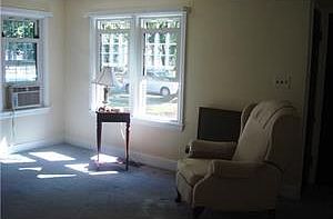 2nd image of 9 Parkdale Dr