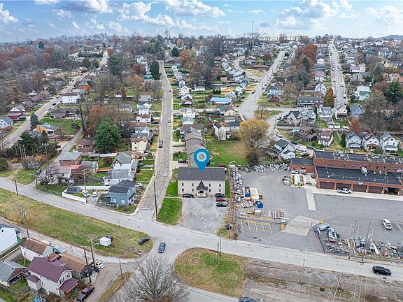 4th image of 2204 Constitution Blvd