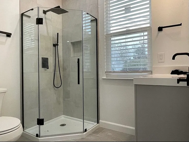 2409 Cory Ave #B — Photo 8