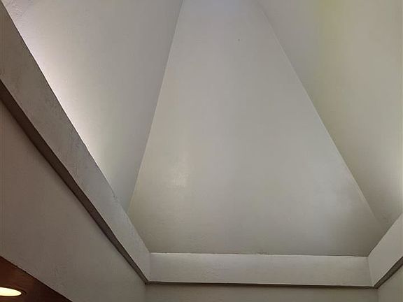 3rd image of 84 Manville Ave